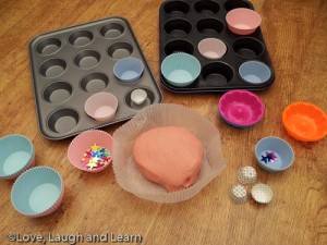 playdough cake decorating