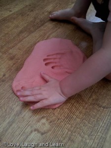 playdough malleable play