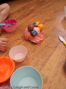 playdough HappyLand people