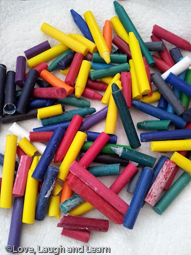 How to Dye Wax with Crayons from Your Stash